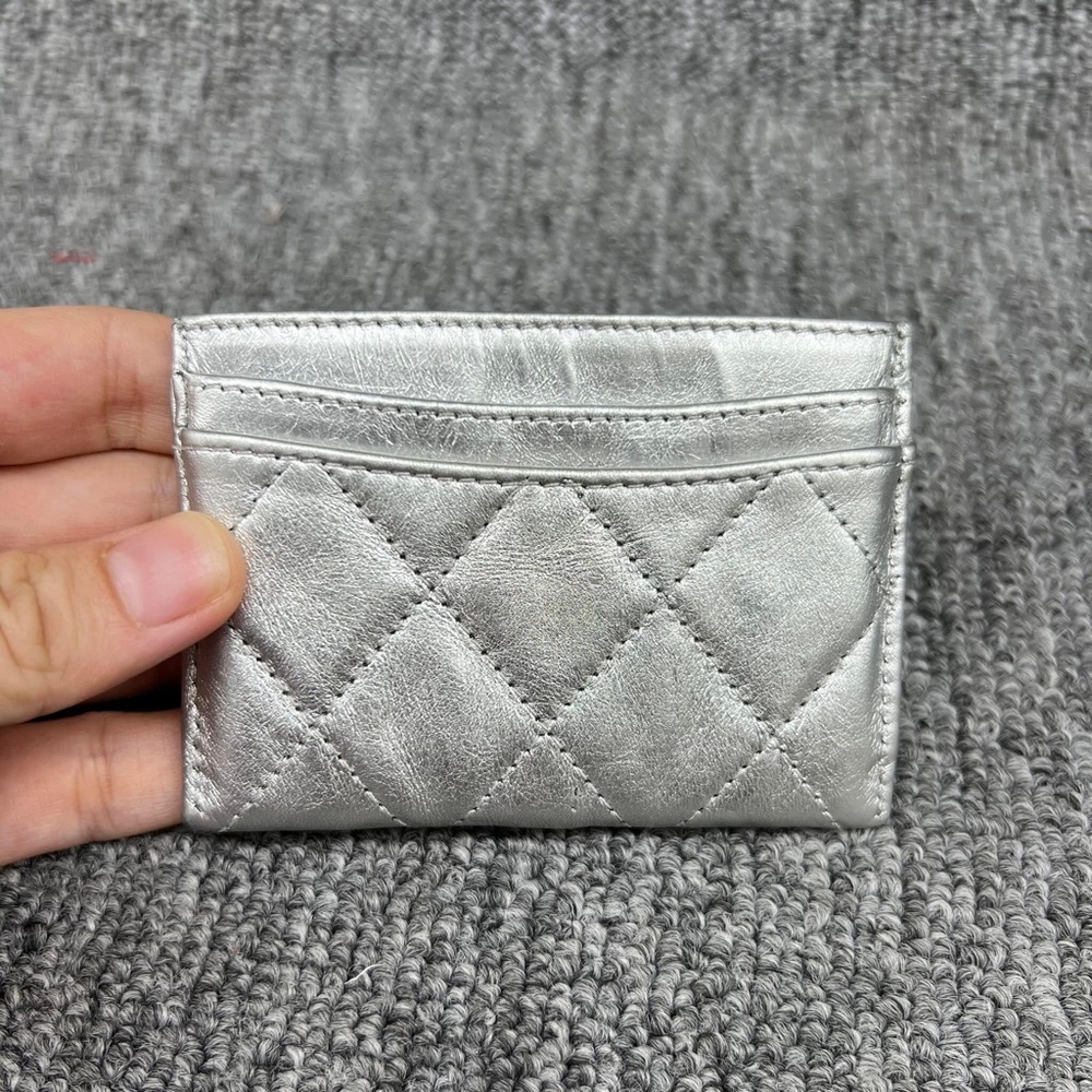 100% Authentic CHANEL Leather Wallet - Picture 3 of 13